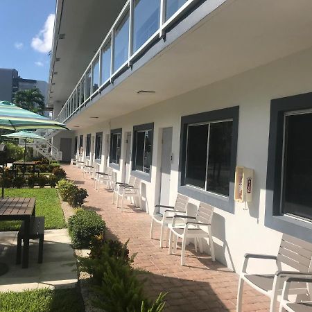 Wave Beach Vacation Rentals Pompano Beach Eksteriør billede