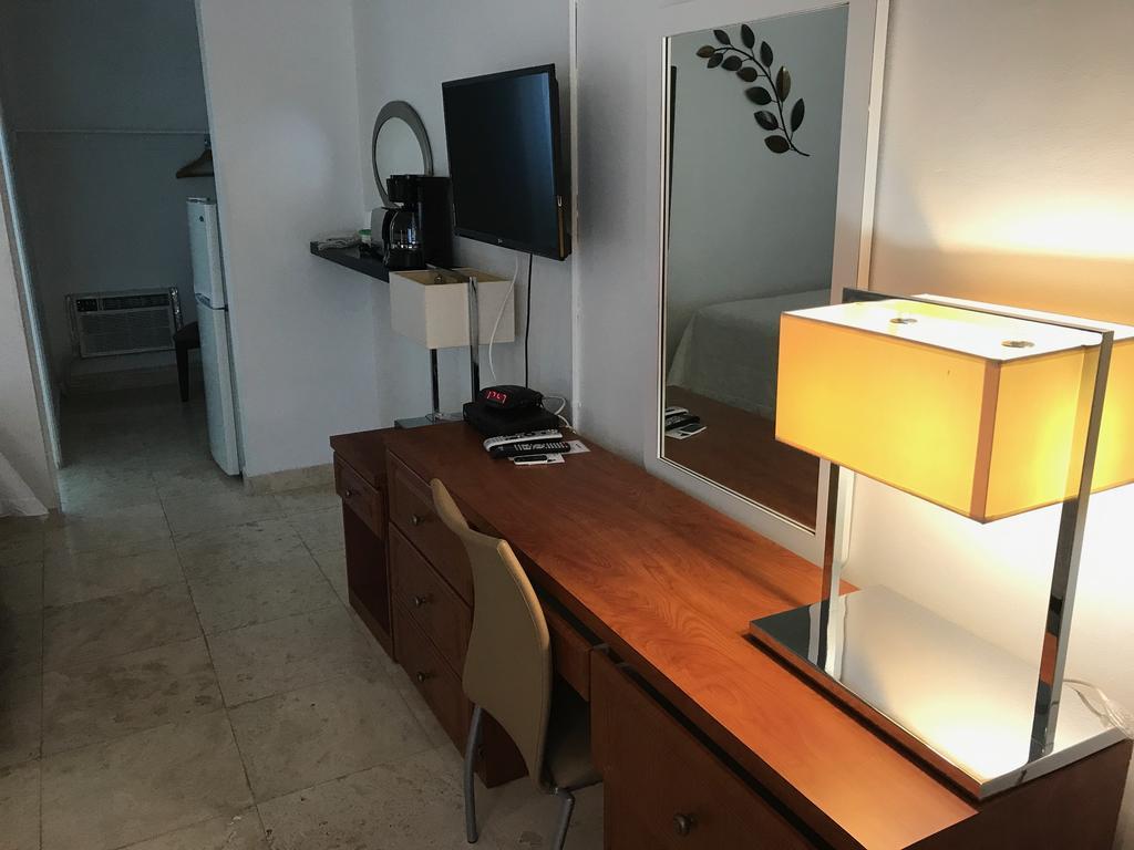 Wave Beach Vacation Rentals Pompano Beach Eksteriør billede