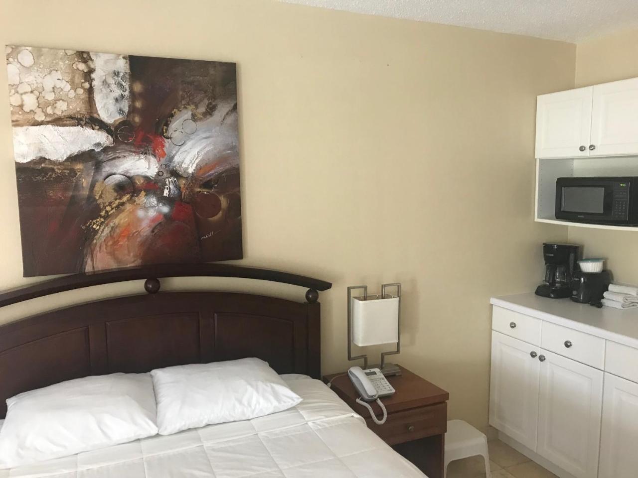 Wave Beach Vacation Rentals Pompano Beach Eksteriør billede