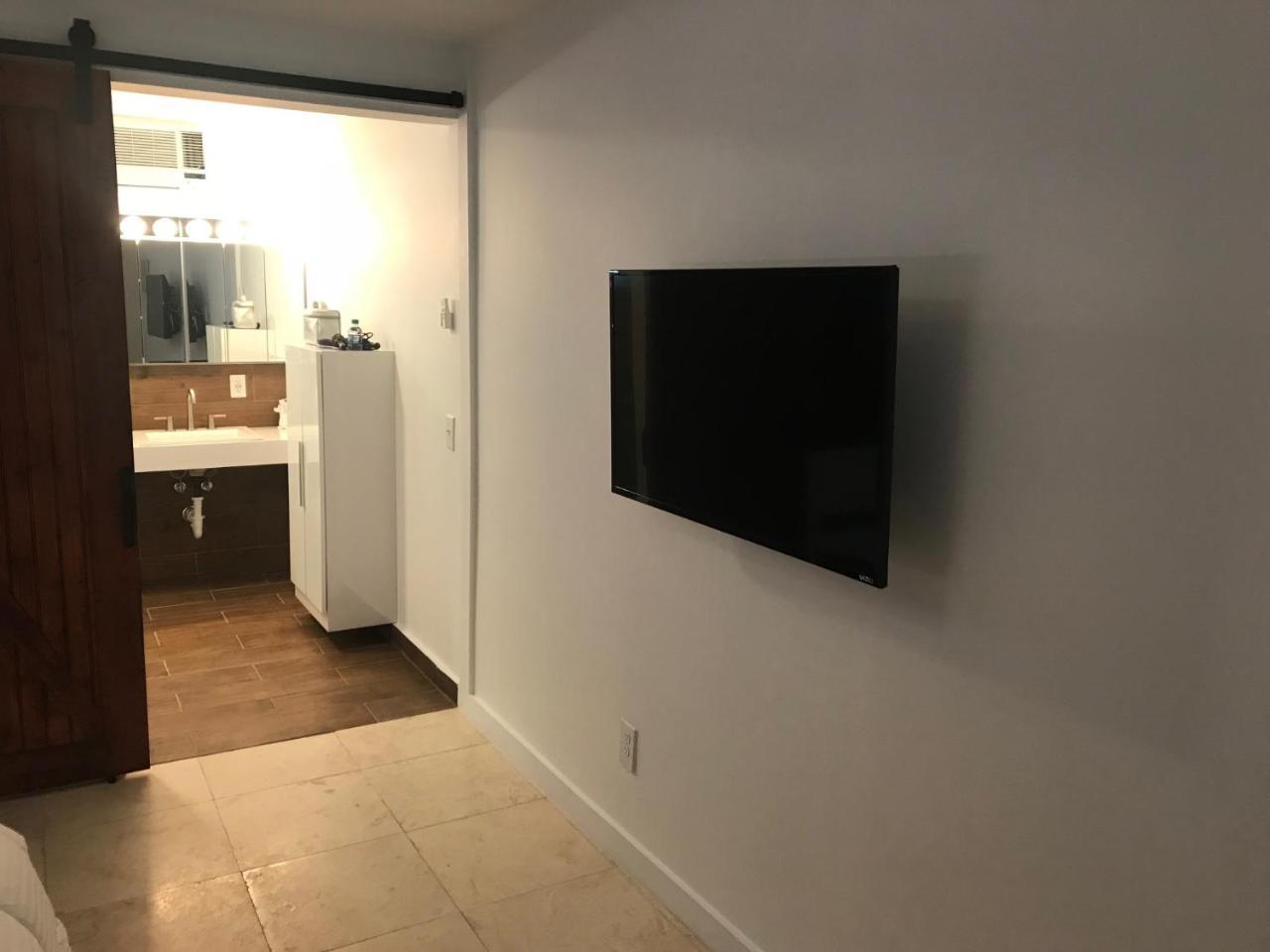 Wave Beach Vacation Rentals Pompano Beach Eksteriør billede
